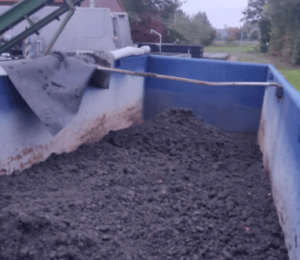 Sludge cake
